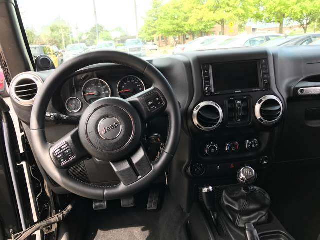 2014 Jeep Wrangler Unlimited 4x4 Sahara 4dr SUV